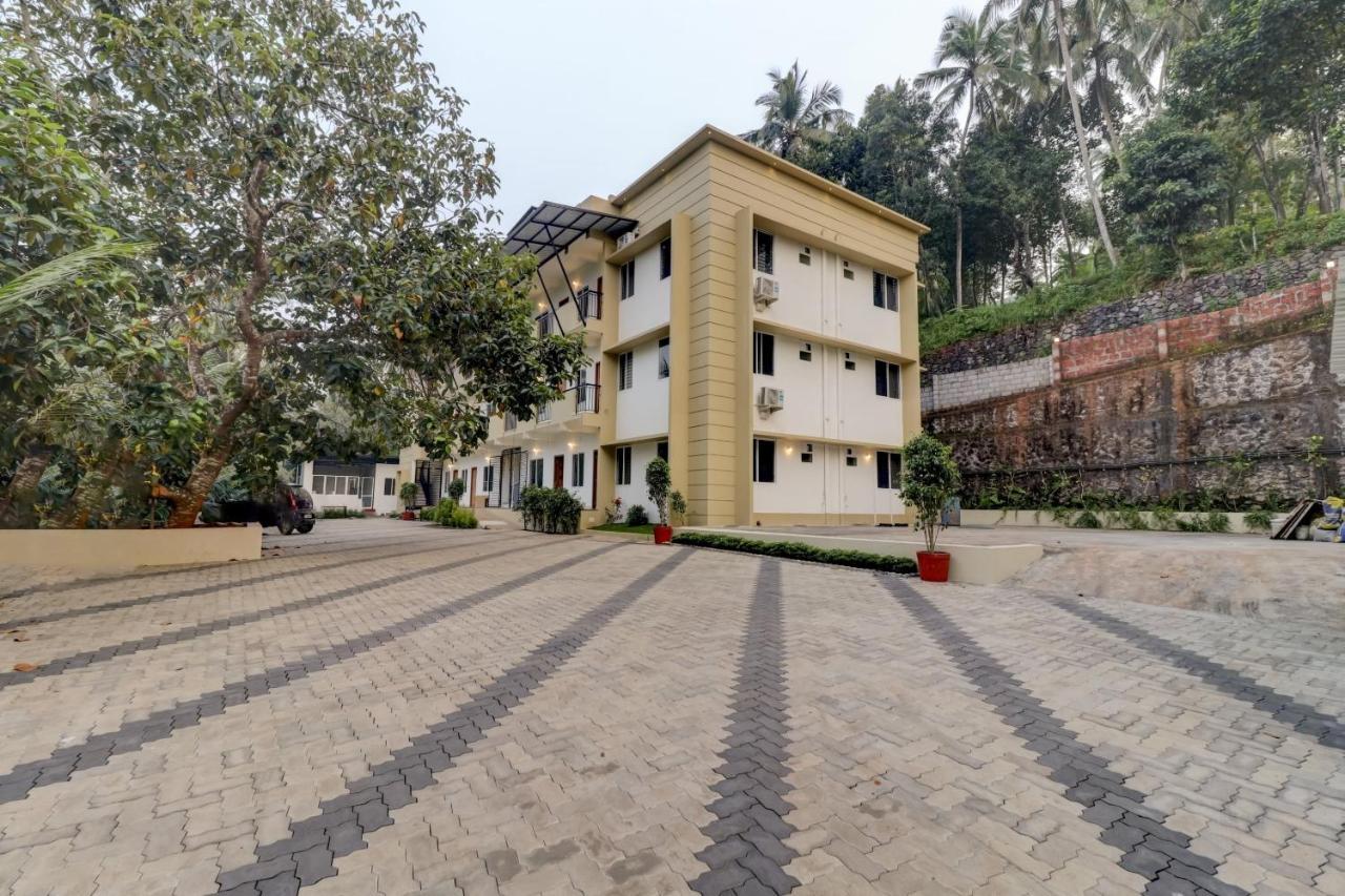 Oyo Home 78041 Luxurious Stay Sastha Homes Kozhikode Exterior foto