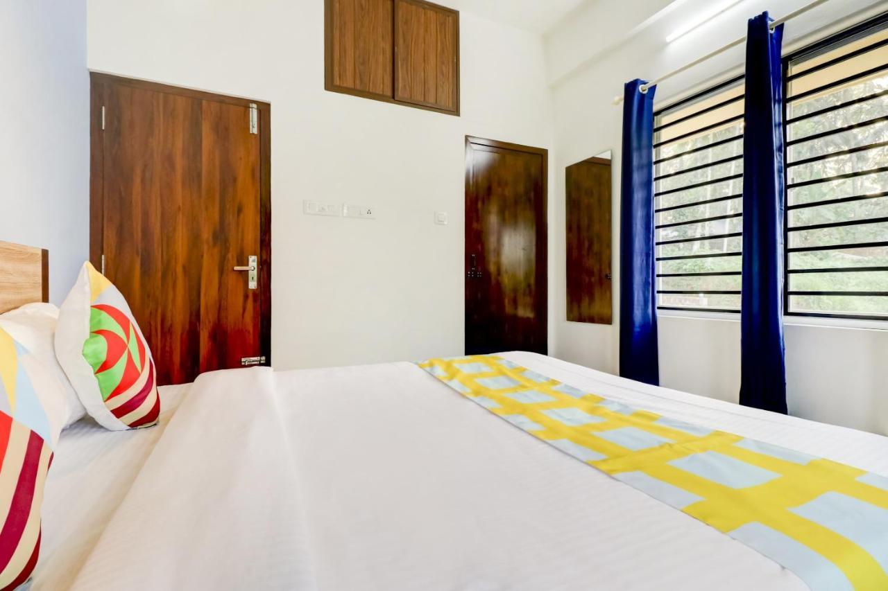Oyo Home 78041 Luxurious Stay Sastha Homes Kozhikode Exterior foto